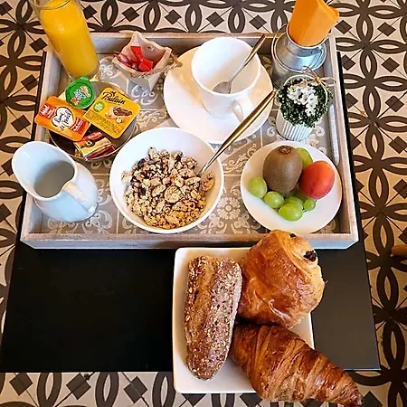 La Benoite Hotell Lissieu